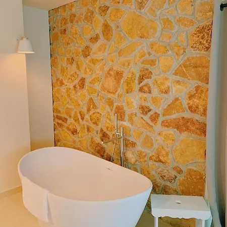 Hotel CAN BUFÍ - Hotel&Winery Llagostera