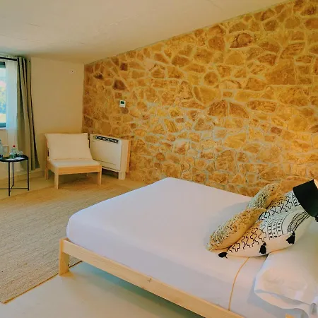 Can Bufi - Hotel & Winery Otel *